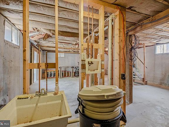 23rd image of 494 Glenwood Ln