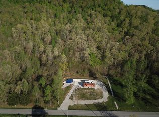 7040 Red Lick Rd, Irvine, KY 40336