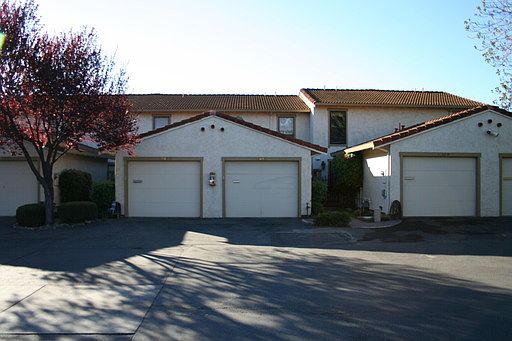 2nd image of 1640 Branham Ln Unit D