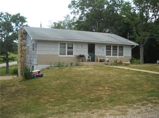 2819 Flucom Rd, De Soto, MO 63020