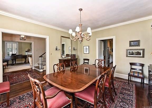 5th image of 234 Fenton Pl