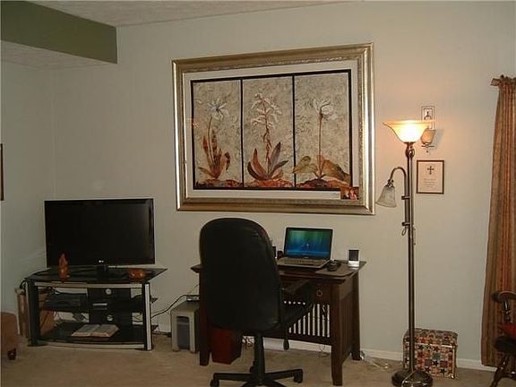 5th image of 6726 Dorchester Dr