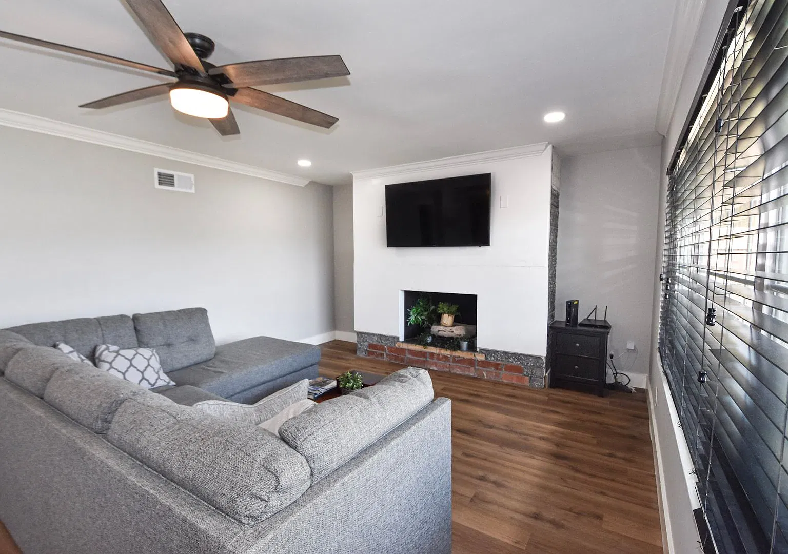 Available long term rental in Imperial Beach — Photo 3