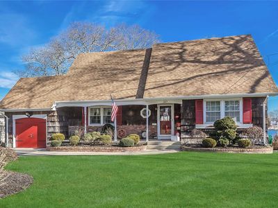 167 Holiday Blvd, Center Moriches, NY, 11934