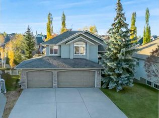 3 N Legacy Cv, Sylvan Lake, AB T4S 2M8