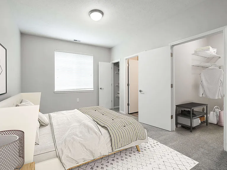 Lakeside Village Apartment Homes — Photo 10