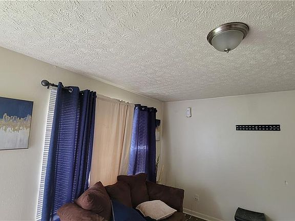 2nd image of 4471 Gaiter Ln
