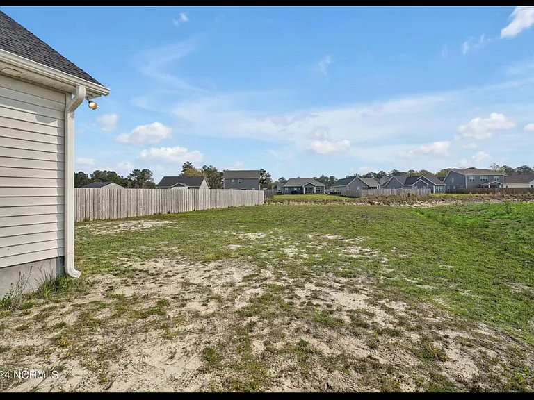 440 Pebble Shore Dr — Photo 31
