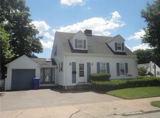 171 Monticello Rd, Pawtucket, RI 02861