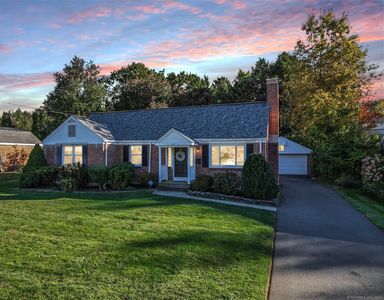 69 Fairwood Farms Drive, West Hartford, CT, 06107