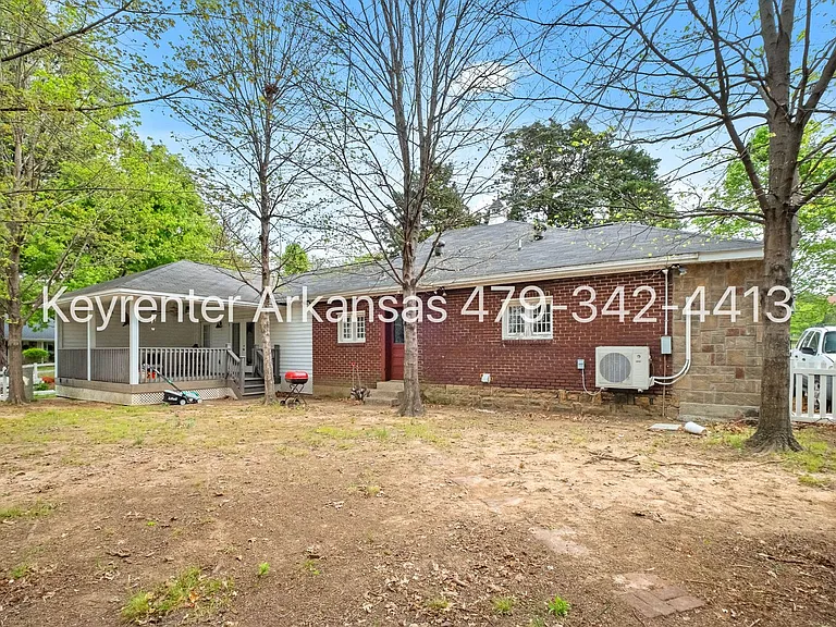 255 W Lawson St #2 — Photo 21