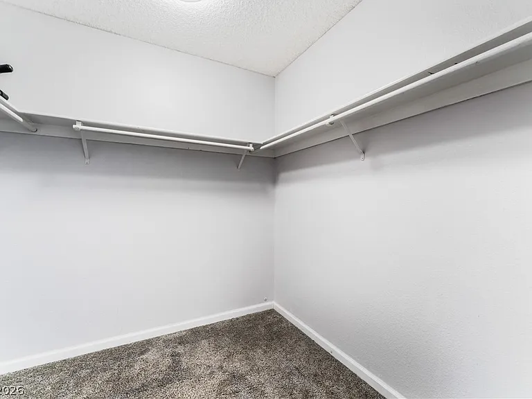 9005 Feather River Ct — Photo 24