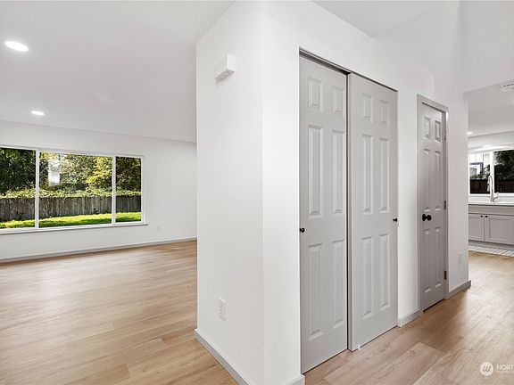 5th image of 306 Cascade Avenue