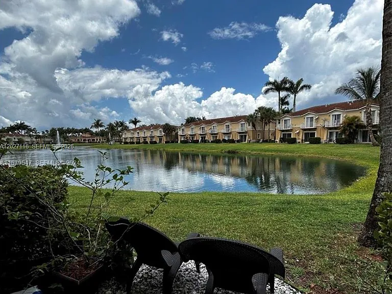 12805 SW 31st Ct — Photo 6