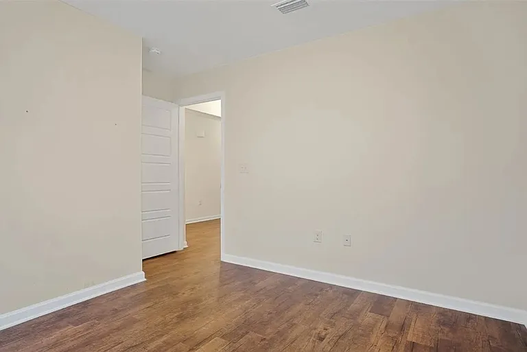 10373 Shetland Dr — Photo 17