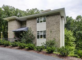 3243 W Ridge Rd SW, Roanoke, VA 24014