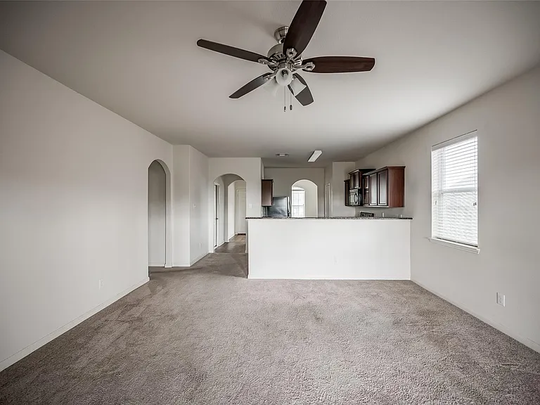 7106 Montclair Peak Ln — Photo 11
