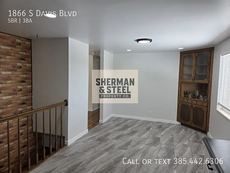 1866 S Davis Blvd — Photo 9
