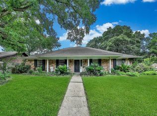 963 Thornton Rd, Houston, TX 77018