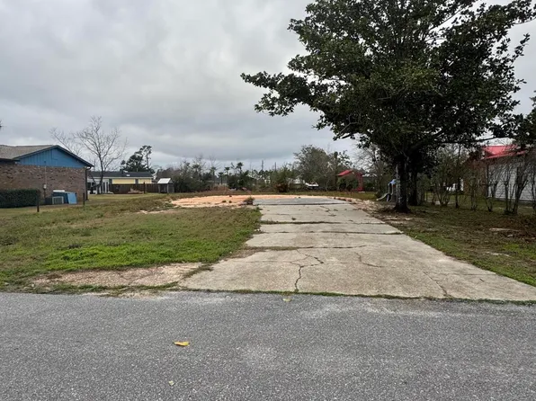 1416 E Park Rd, Panama City, FL 32404