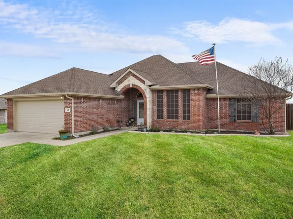 102 Avery Ln, Fate, TX 75189