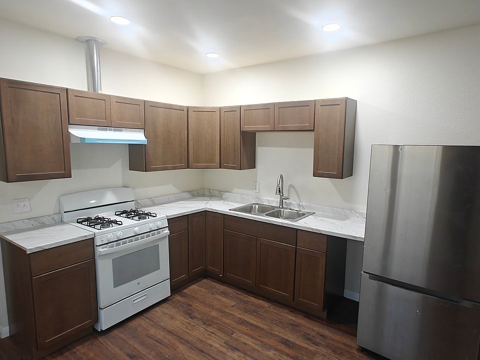 1st image of 317 Arlington Ct APT 1