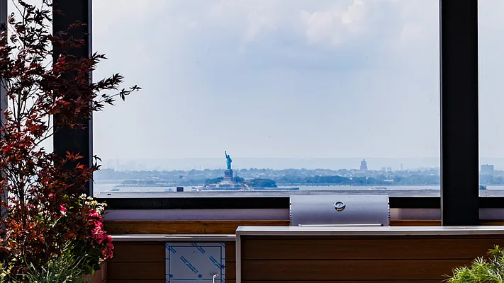 Rented by Nooklyn NYC LLC | media 22