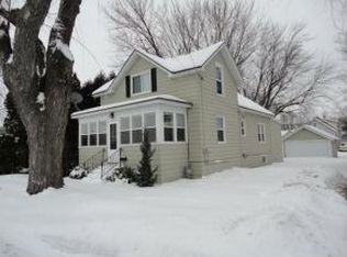 817 Hazel St, Oshkosh, WI 54901