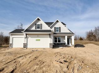 5911 Valley Point Dr SE, Caledonia, MI 49316