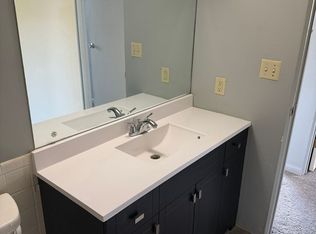 Beverly Manor 1736, Moline, IL 61265