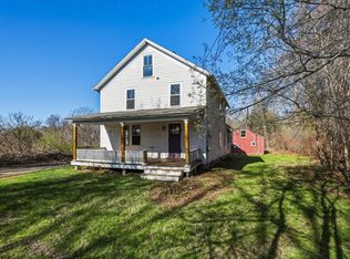 274 Sunderland Rd, Amherst, MA 01002