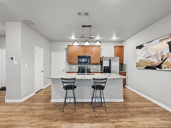 4th image of 5941 Lost Valley Dr