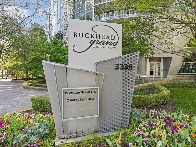 3338 Peachtree Rd NE #1105 — Photo 2