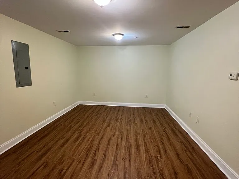 4300 Liberty Heights Ave — Photo 14