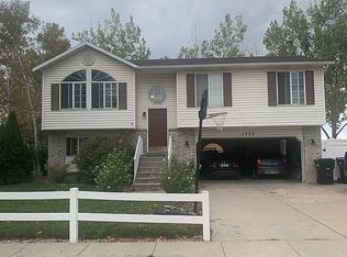 1774 S 1600 W, Woods Cross, UT 84087