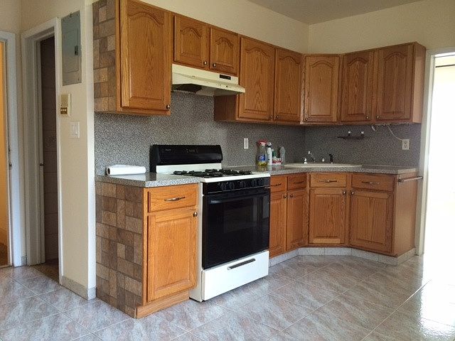 1st image of 100 Bay 28th St #2