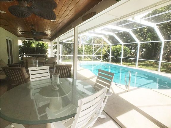 5th image of 936 Shore Dr