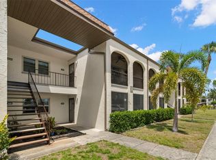 7701 Starkey Rd APT 445, Seminole, FL 33777