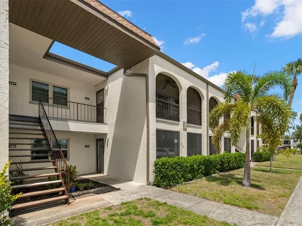 7701 Starkey Rd APT 445, Seminole, FL 33777