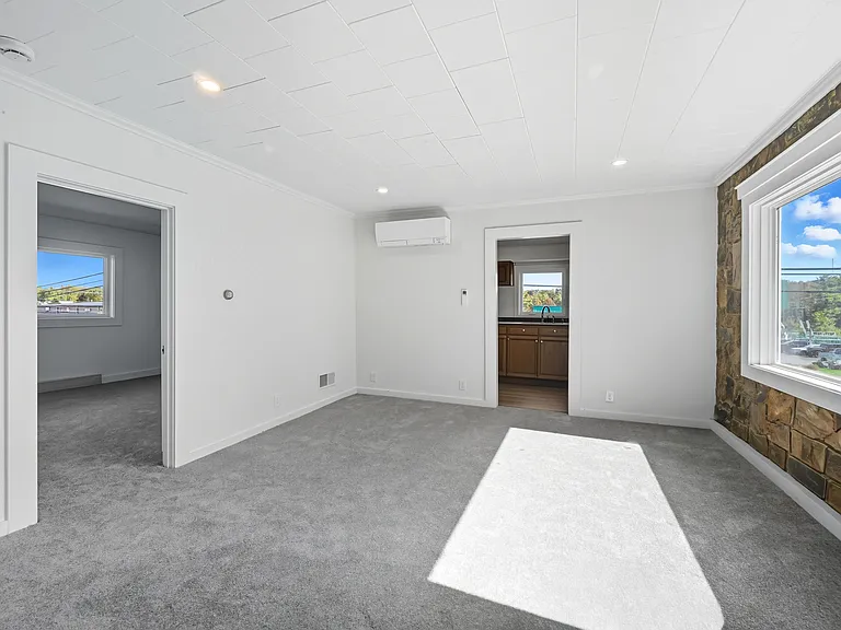 64 Leighton Rd — Photo 7