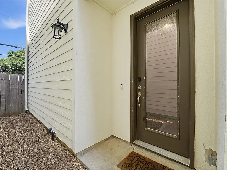 2057 Sherwood Forest St — Photo 26
