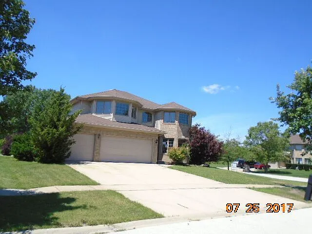 18530 Walnut Ave photo 1