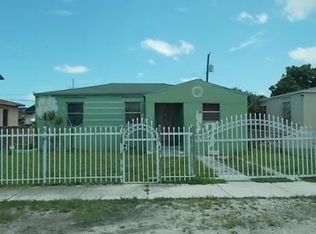 852 NW 74th St, Miami, FL 33150