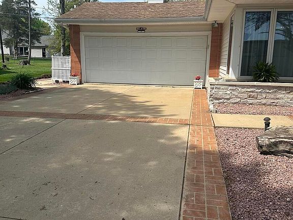 3rd image of 111 Panther Dr
