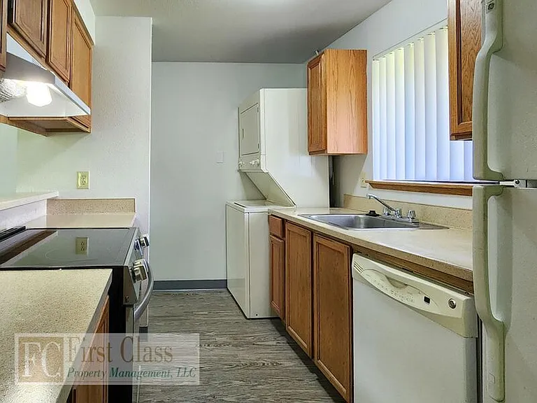 4748 SW Murray Blvd — Photo 9