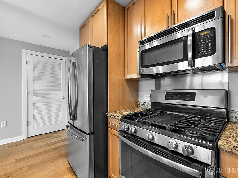 20 Livingston Ave — Photo 14