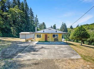 1529 Harvard St, Raymond, WA 98577