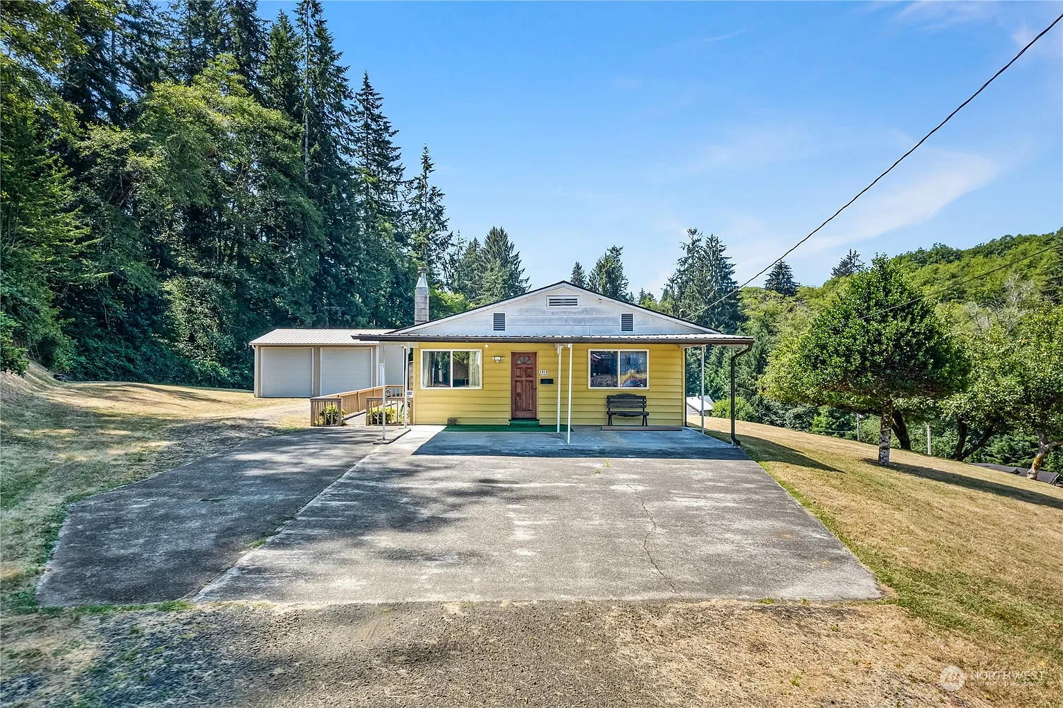 1529 Harvard Street photo 1