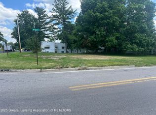 6925 Delta River Dr, Lansing, MI 48906