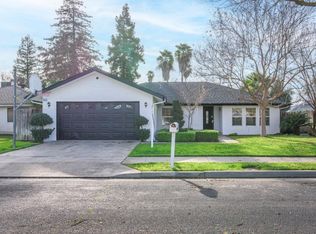 2820 Driftwood Dr, Madera, CA 93637